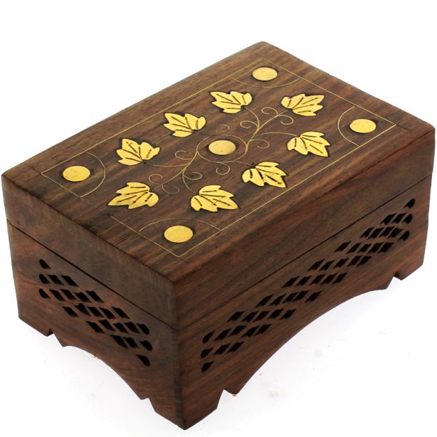 Shesham Wooden Box With Leaves Brass Inlay 15x10x9cm