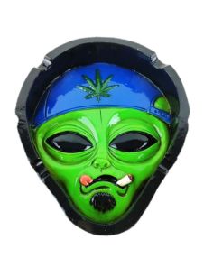 Wholesale Wise Skies Chilled Out Alien Ashtray